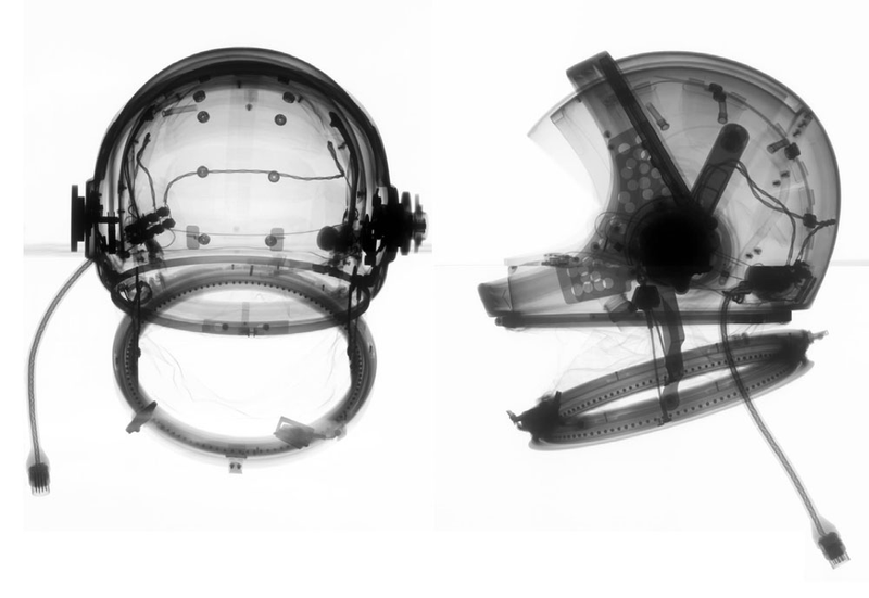 Illustration for article titled Smithsonian's Spacesuits: Number One On The Runway